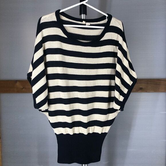 Anthropologie MOTH Blue Cream Stripe‎ Batwing Short Sleeve Knit Sweater Sz XS - Picture 2 of 5